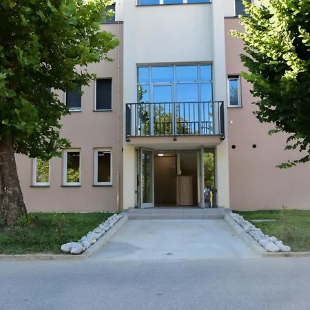 לינה וארוחת בוקר Alba Ajdovščina